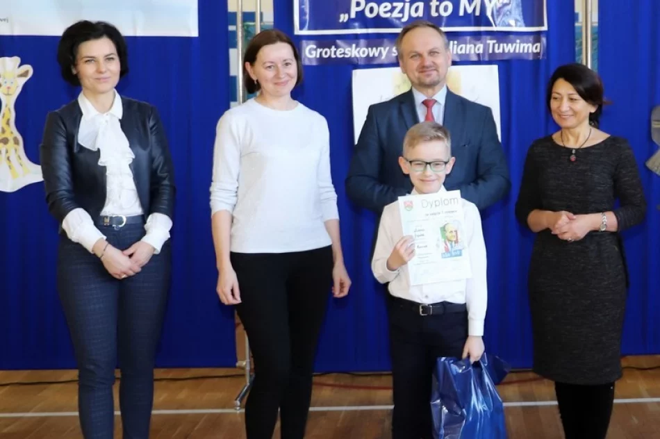 IV Gminny Konkurs Recytatorski  Poezja to MY. Groteskowy świat Juliana Tuwima - zdjęcie 6