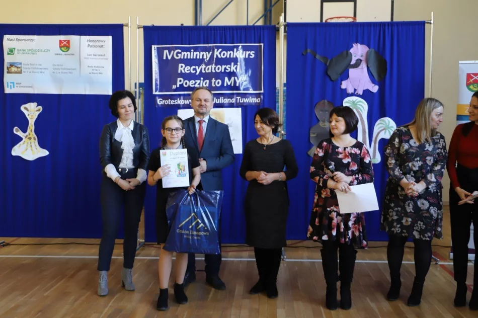 IV Gminny Konkurs Recytatorski  Poezja to MY. Groteskowy świat Juliana Tuwima - zdjęcie 10