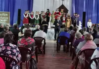 Dziadkom Kochanym – W dniu Ich święta Dzień Babci i Dziadka w Pasierbcu - zdjęcie główne