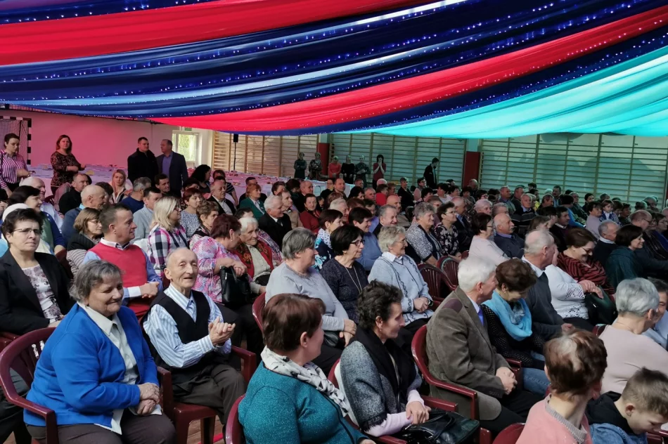 Dziadkom Kochanym – W dniu Ich święta Dzień Babci i Dziadka w Pasierbcu - zdjęcie 3