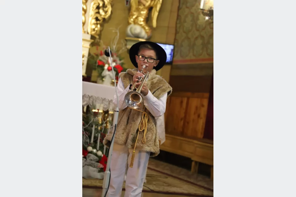V Parafialny Przegląd Kolęd i Pastorałek w Pisarzowej - zdjęcie 10