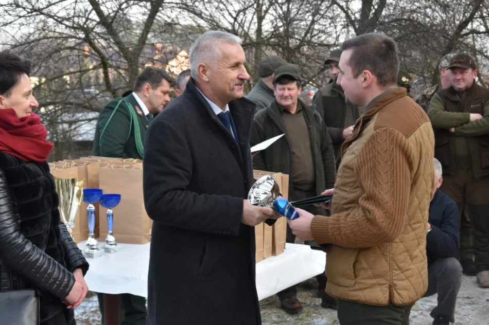 99 myśliwych upolowało 112 drapieżników - lisów i kun - zdjęcie 4