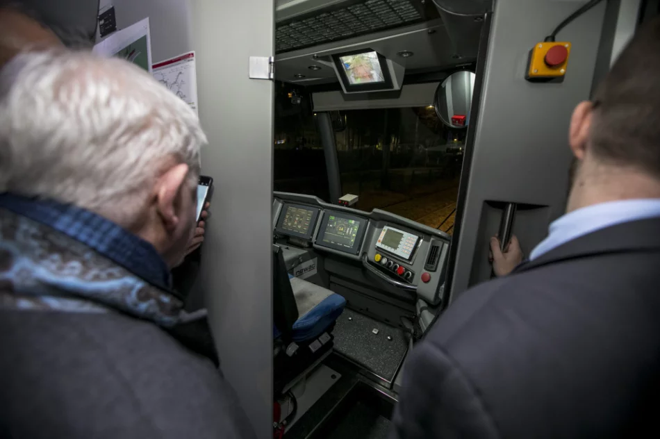 Tramwaj bez motorniczego - zdjęcie 4