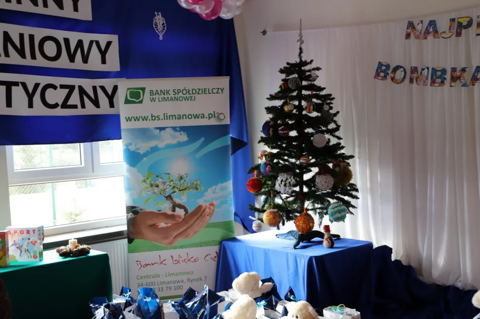 XI Miejsko-Gminny Bożonarodzeniowy Konkurs Plastyczny dla dzieci niepełnosprawnych w SP w Rupniowie - zdjęcie 16