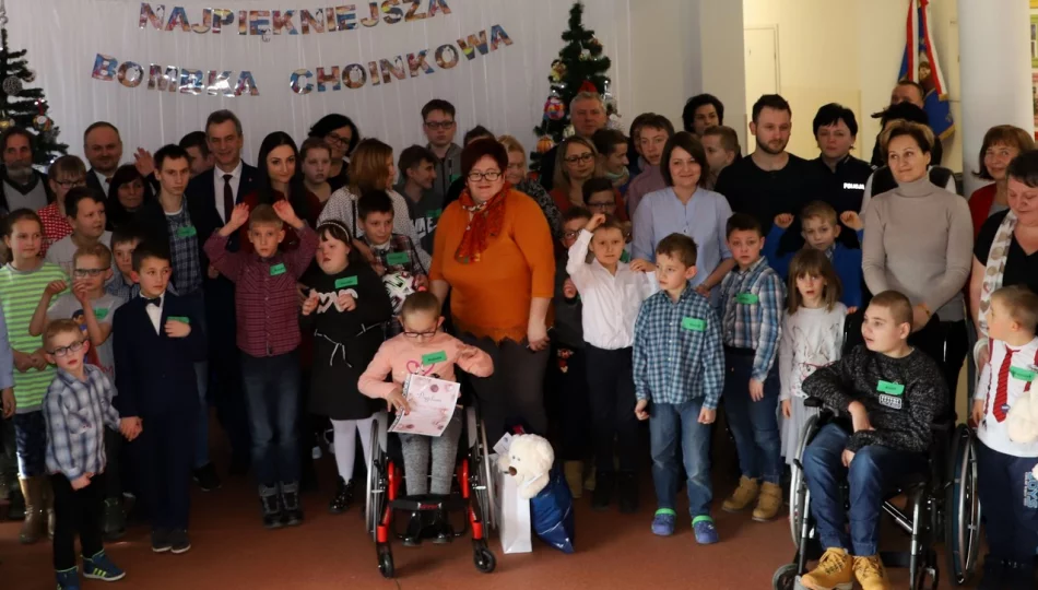 XI Miejsko-Gminny Bożonarodzeniowy Konkurs Plastyczny dla dzieci niepełnosprawnych w SP w Rupniowie - zdjęcie 1