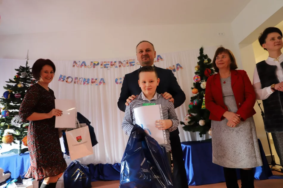 Dzieci zaprezentowały swoje prace przed rodzicami, nauczycielami i zaproszonymi gośćmi - zdjęcie 3