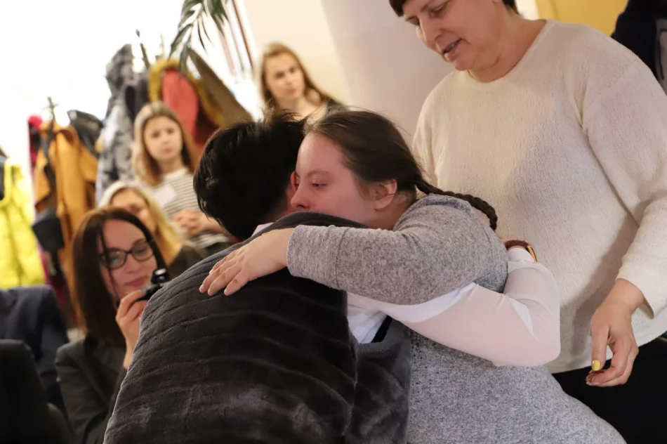 Dzieci zaprezentowały swoje prace przed rodzicami, nauczycielami i zaproszonymi gośćmi - zdjęcie 9