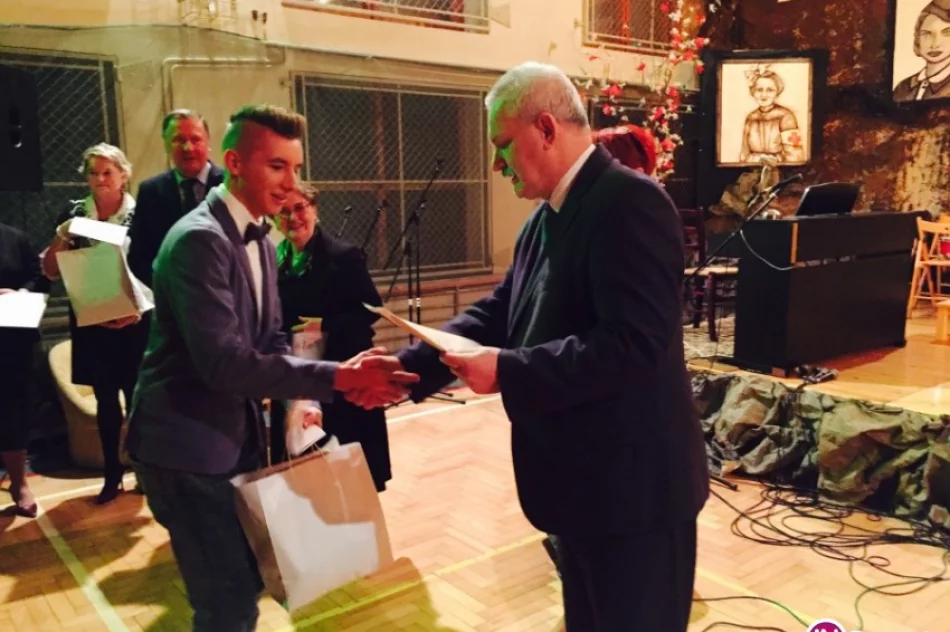 Podwójne złoto, brąz, wyróżnienie i nagroda - zdjęcie 3