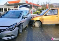 Dwie kolizje - sprawcy nie ustąpili pierwszeństwa - zdjęcie główne