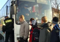 Policjanci sprawdzają autokary przed feriami - zdjęcie główne