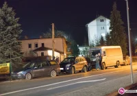 Kolizja sześciu samochodów i autobusu - zdjęcie główne