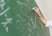 Samorządy dopłacają do oświaty - problemem demografia i rosnące koszty - zdjęcie główne