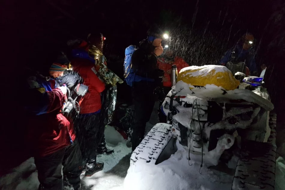 GOPR-owcy odnaleźli i ewakuowali z gór trójkę młodych turystów - zdjęcie 3