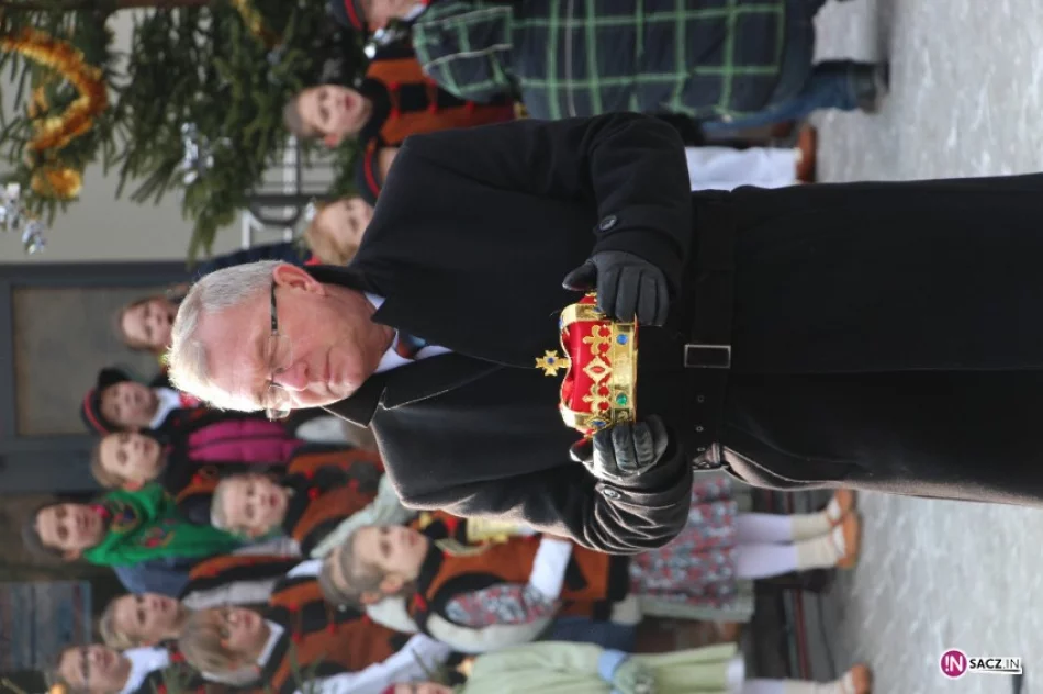 Pod patronatem DTS - Królowie dzieciom: charytatywny turniej piłki halowej w piwnicznej – Zdroju - zdjęcie 2