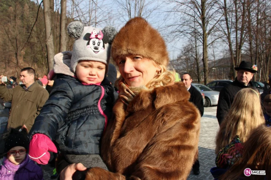 Pod patronatem DTS - Królowie dzieciom: charytatywny turniej piłki halowej w piwnicznej – Zdroju - zdjęcie 4