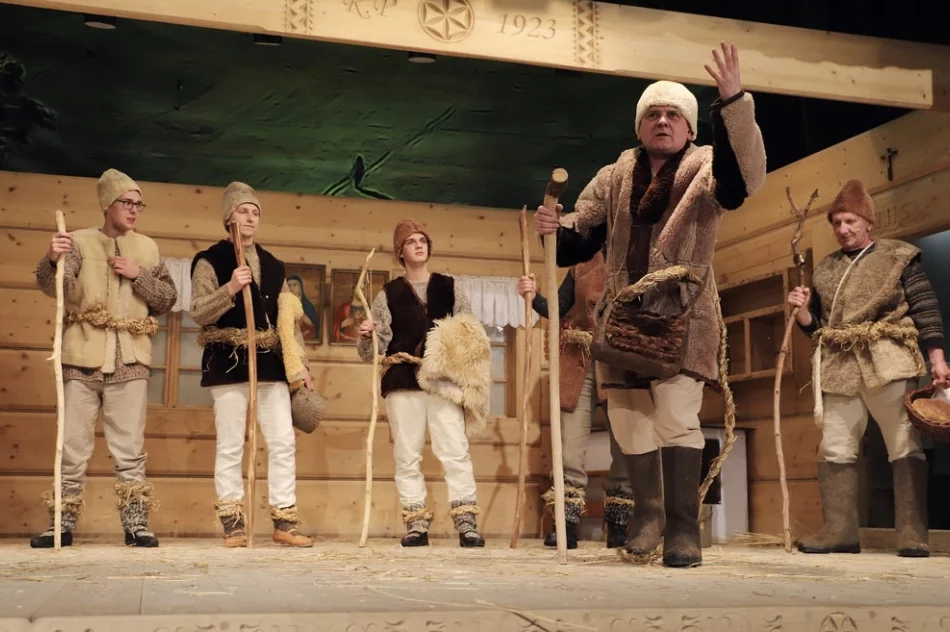 SREBRNA ROZETA dla kolędników z Pisarzowej na ogólnopolskim kolędowaniu w Bukowinie Tatrzańskiej - zdjęcie 10