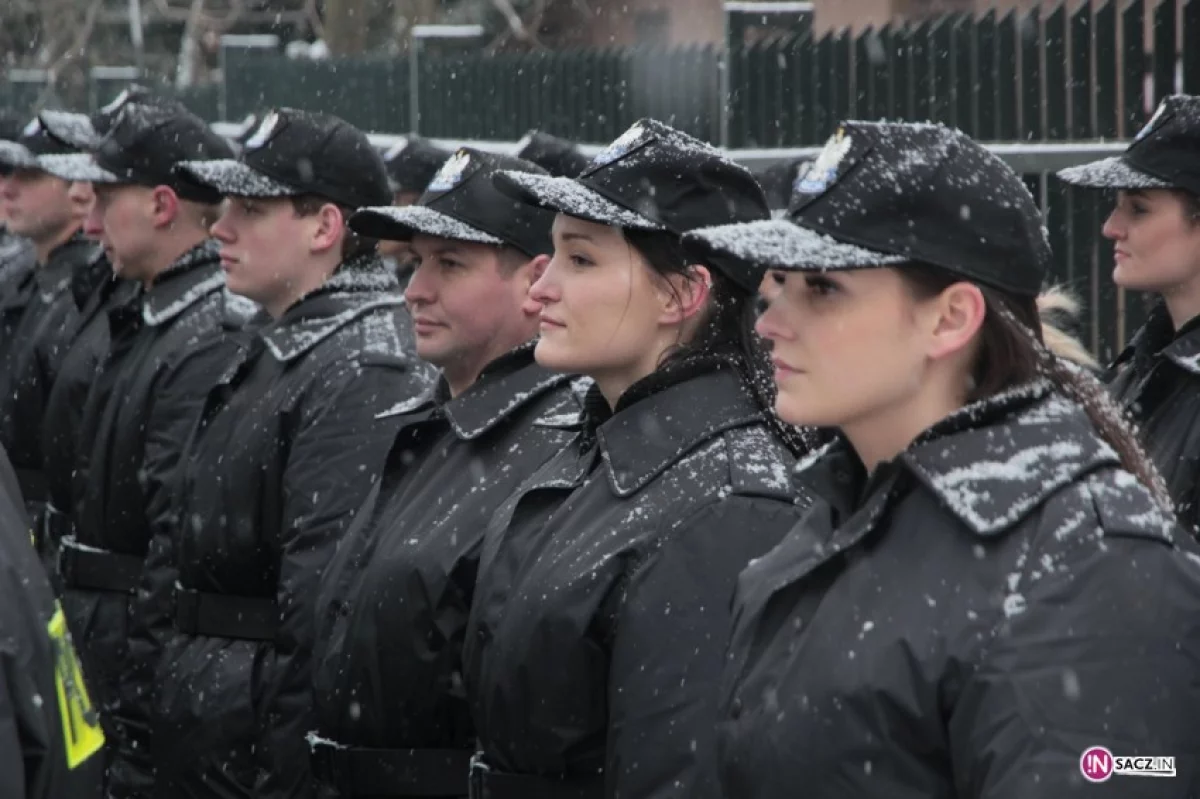 W szeregach nowi policjanci