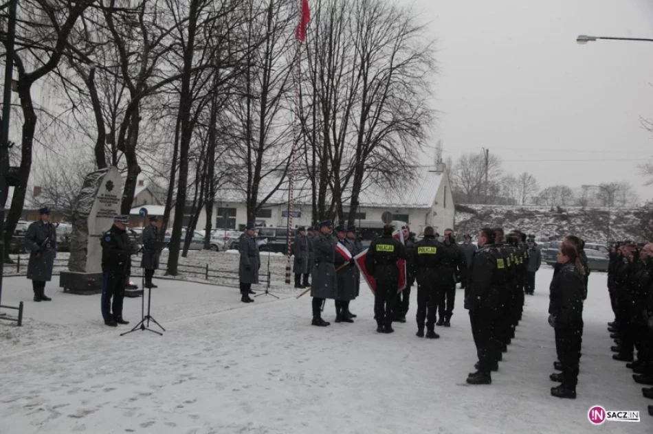 W szeregach nowi policjanci - zdjęcie 2