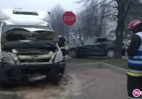 Zderzenie na skrzyżowaniu - zdjęcie główne