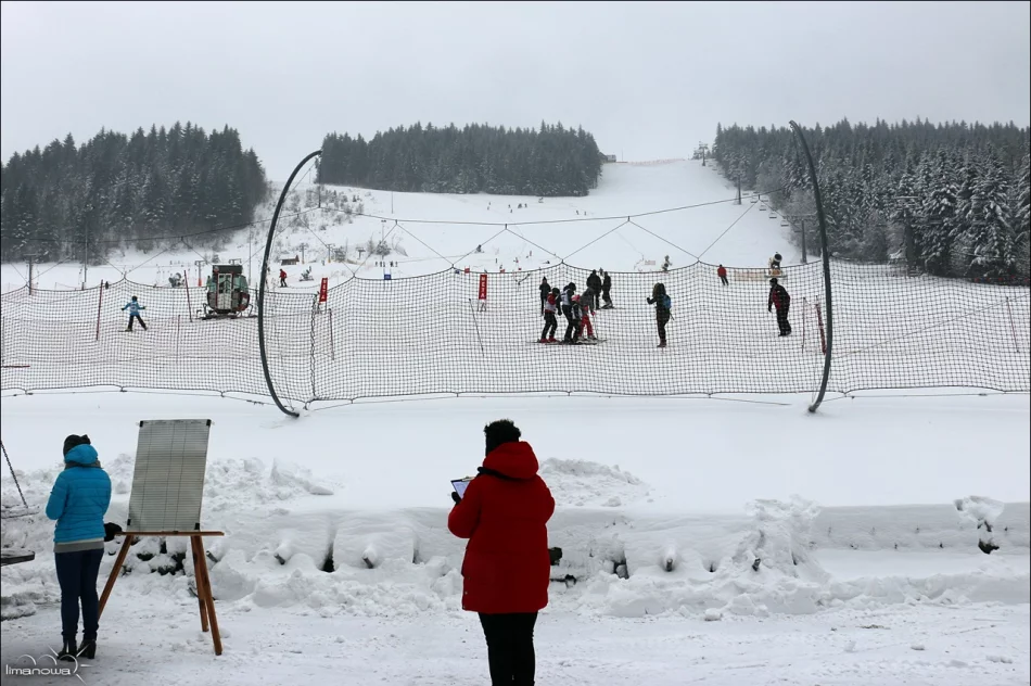 XV SLALOM GIGANT O PUCHAR BURMISTRZA MIASTA LIMANOWA - zdjęcie 2