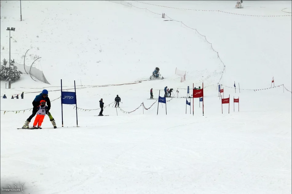 XV SLALOM GIGANT O PUCHAR BURMISTRZA MIASTA LIMANOWA - zdjęcie 6