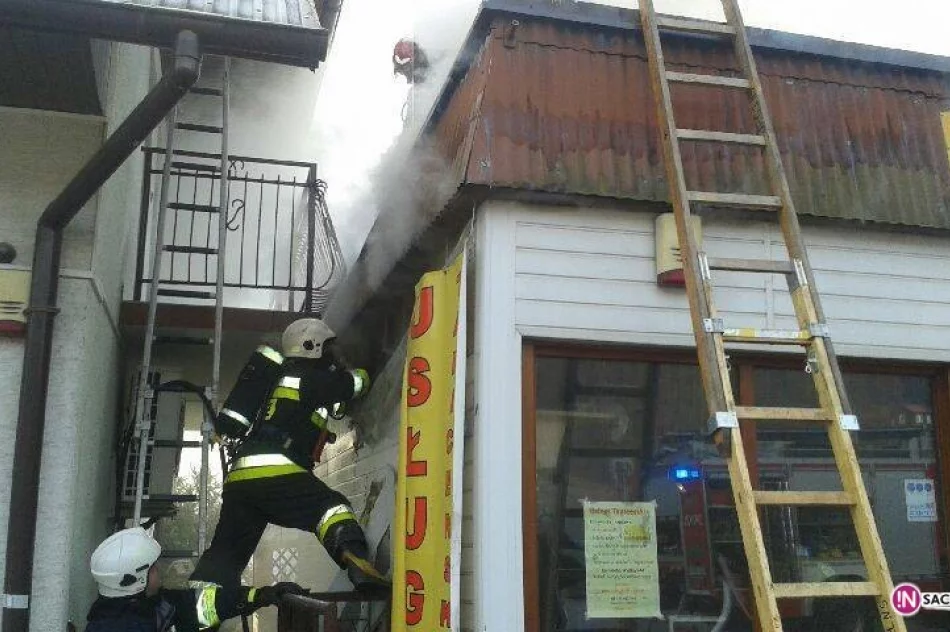 W Kamionce Wielkiej zapalił się budynek usługowy - zdjęcie 2