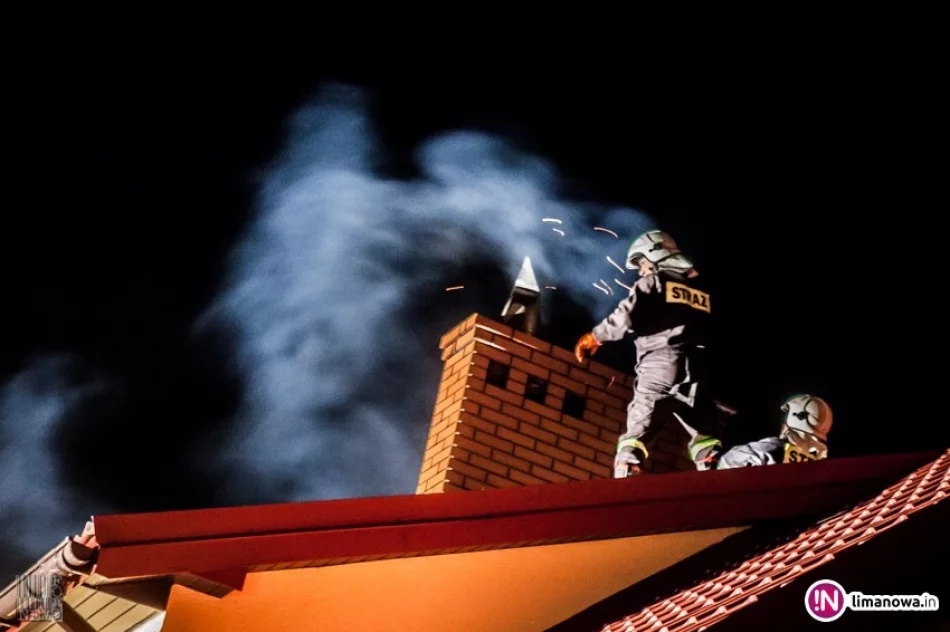 Nocny pożar budynku stolarni - zdjęcie 3