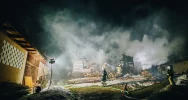 Spłonął drewniany dom, 3 inne budynki były zagrożone - zdjęcie 3
