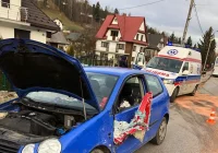 Kolizja z udziałem 3 pojazdów - zdjęcie główne