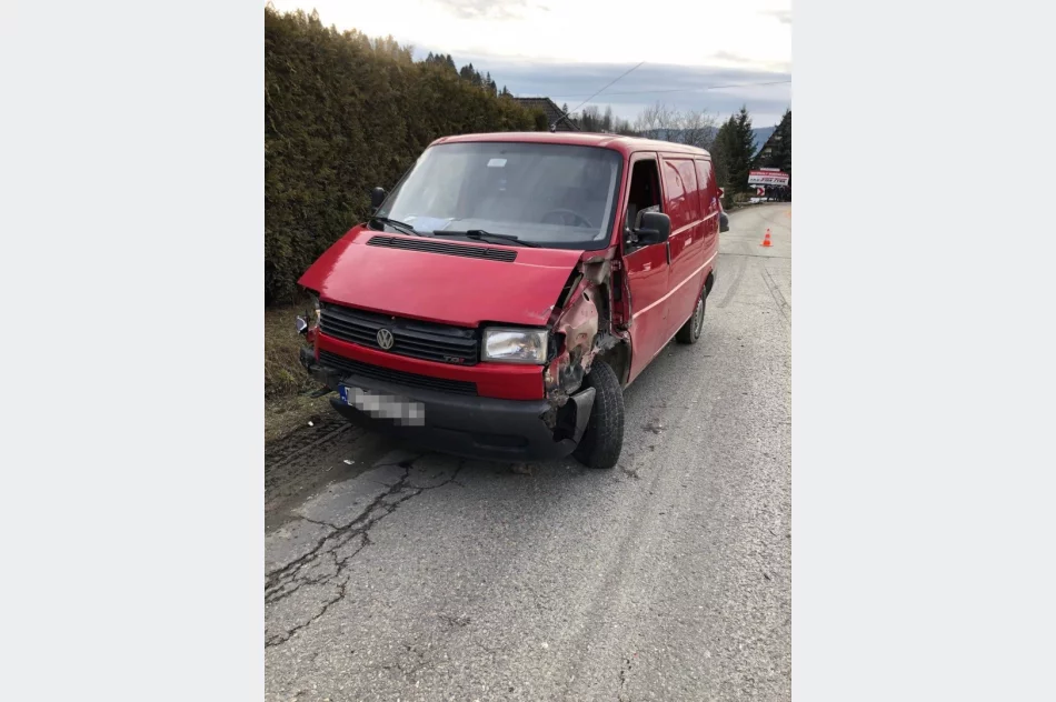 Kolizja z udziałem 3 pojazdów - zdjęcie 2