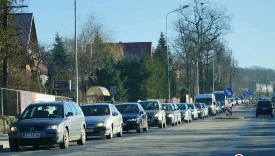 Korek od centrum do Sowlin. Ruchem kieruje policja - zdjęcie 1