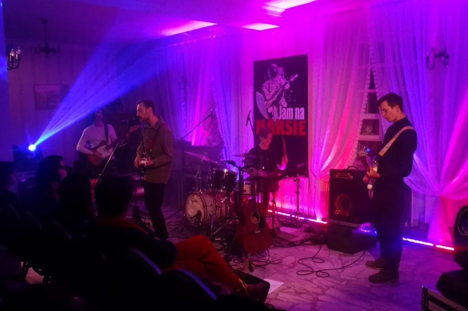 Pomimo zmiany nazwy na Zachodzie bez zmian - zdjęcie 3