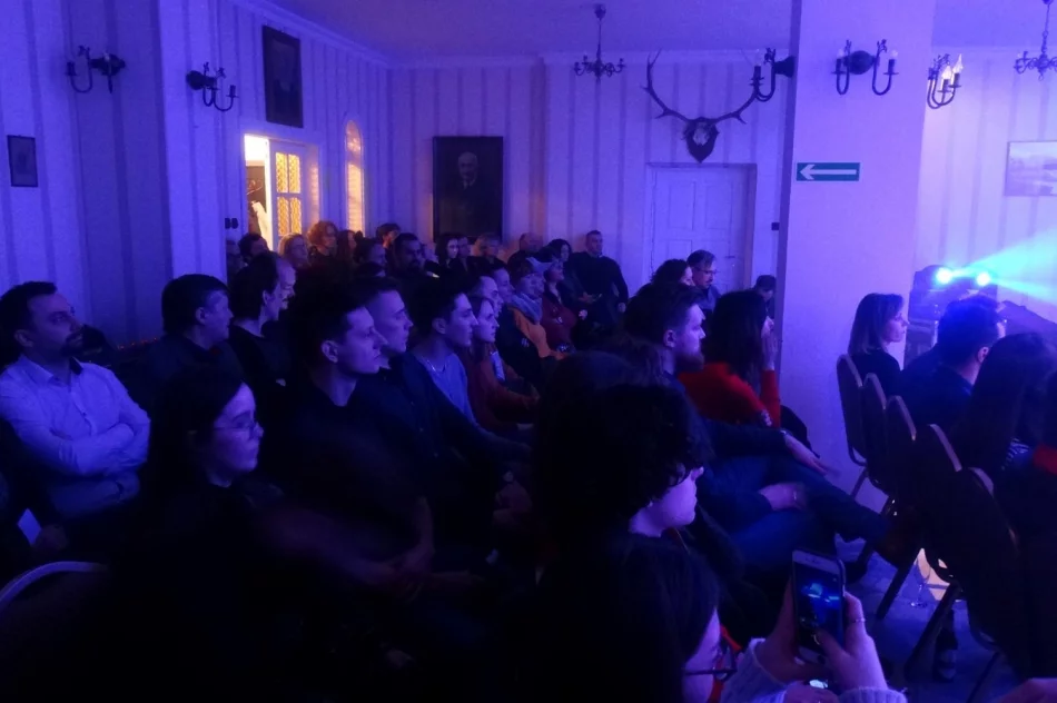 Pomimo zmiany nazwy na Zachodzie bez zmian - zdjęcie 15