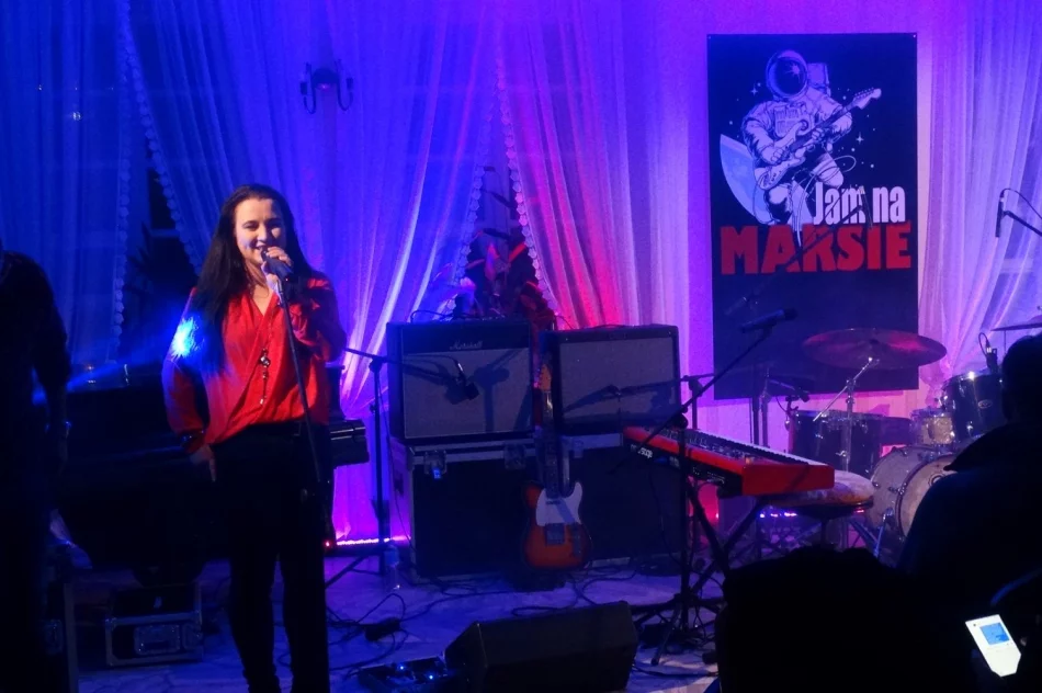 Pomimo zmiany nazwy na Zachodzie bez zmian - zdjęcie 17