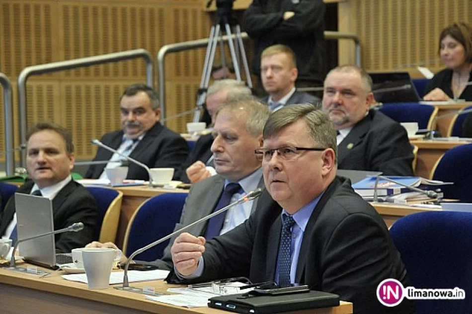 Budżet przyjęty - blisko połowa na inwestycje - zdjęcie 3