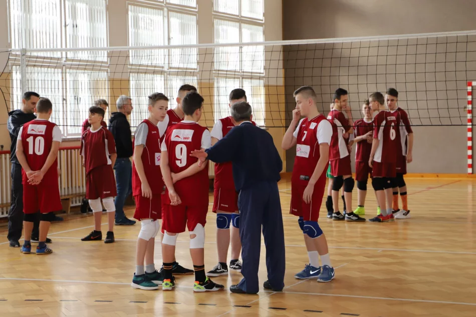 Znani mistrzowie gminy w Piłce Siatkowej Chłopców - Kat. Igrzyska Młodzieży Szkolnej - zdjęcie 3