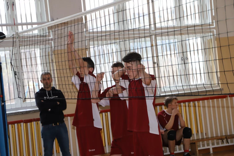 Znani mistrzowie gminy w Piłce Siatkowej Chłopców - Kat. Igrzyska Młodzieży Szkolnej - zdjęcie 10