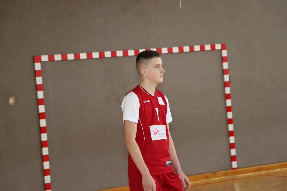 Znani mistrzowie gminy w Piłce Siatkowej Chłopców - Kat. Igrzyska Młodzieży Szkolnej - zdjęcie 11