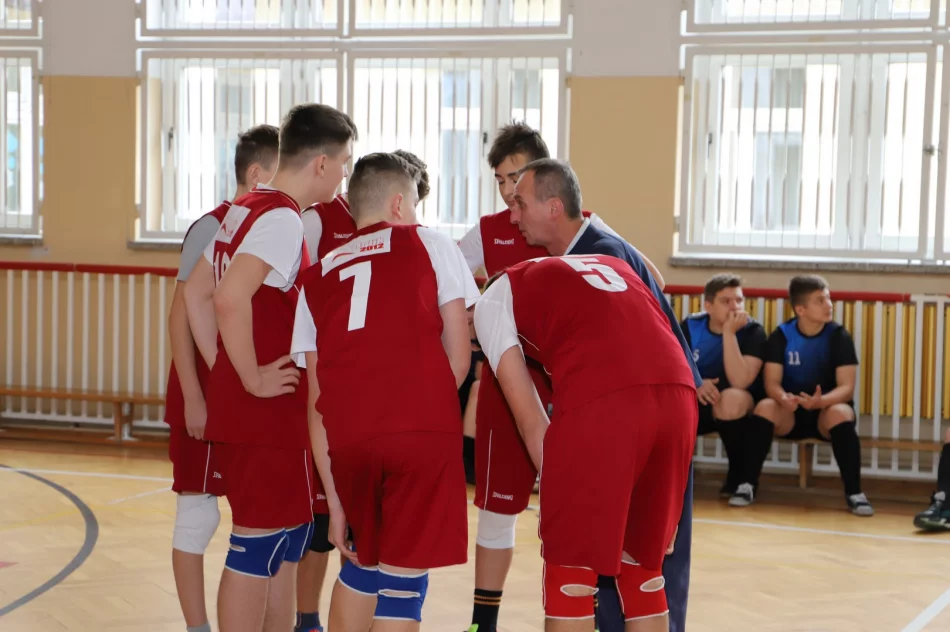 Znani mistrzowie gminy w Piłce Siatkowej Chłopców - Kat. Igrzyska Młodzieży Szkolnej - zdjęcie 12