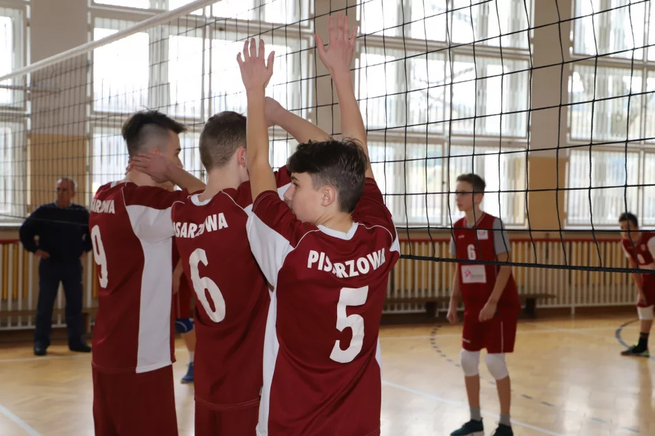 Znani mistrzowie gminy w Piłce Siatkowej Chłopców - Kat. Igrzyska Młodzieży Szkolnej - zdjęcie 18