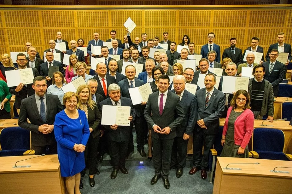 Promesa dla Gminy Limanowa na realizację projektu rozwijania kompetencji uczniów ze szkół gminnych - zdjęcie 2