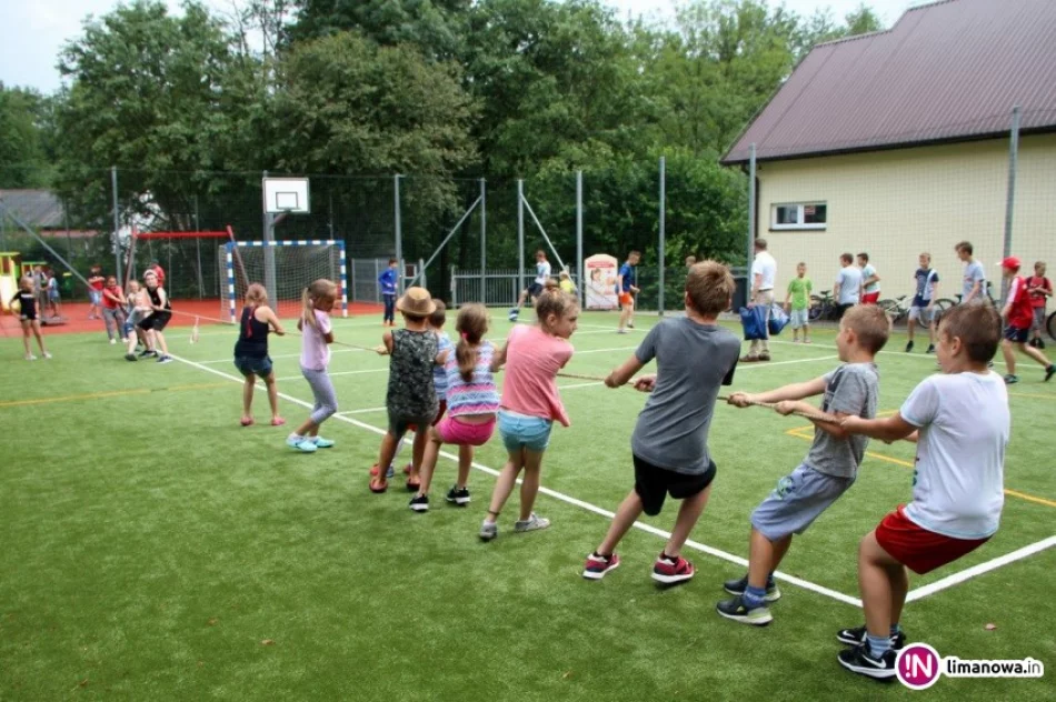 Niezapomniane wakacje w świetlicach gminnych - zdjęcie 3