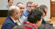 Rodzice na komisji oświaty: "Przeliczamy nasze dzieci na 600 tys. zł?!" - zdjęcie 4
