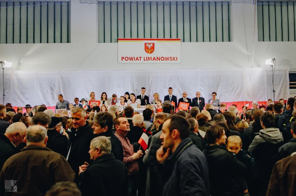 Prezydent Andrzej Duda w Limanowej (wybory 2020) - zdjęcie 1