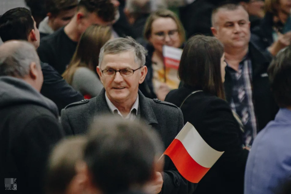 Prezydent Andrzej Duda w Limanowej (wybory 2020) - zdjęcie 20