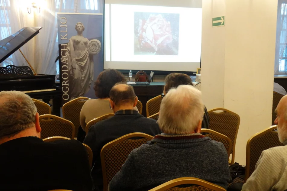 „W Ogrodach Klio” – Dobra i jej mieszkańcy w dobie wczesnego kapitalizmu - zdjęcie 2