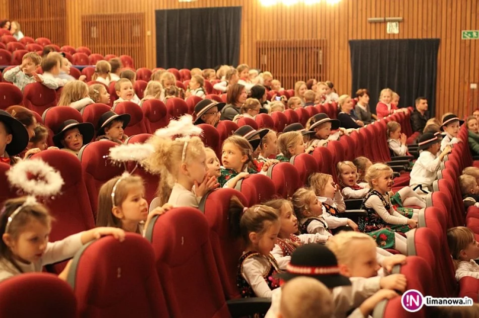 III Międzyprzedszkolny Konkurs Kolęd i Pastorałek - zdjęcie 3