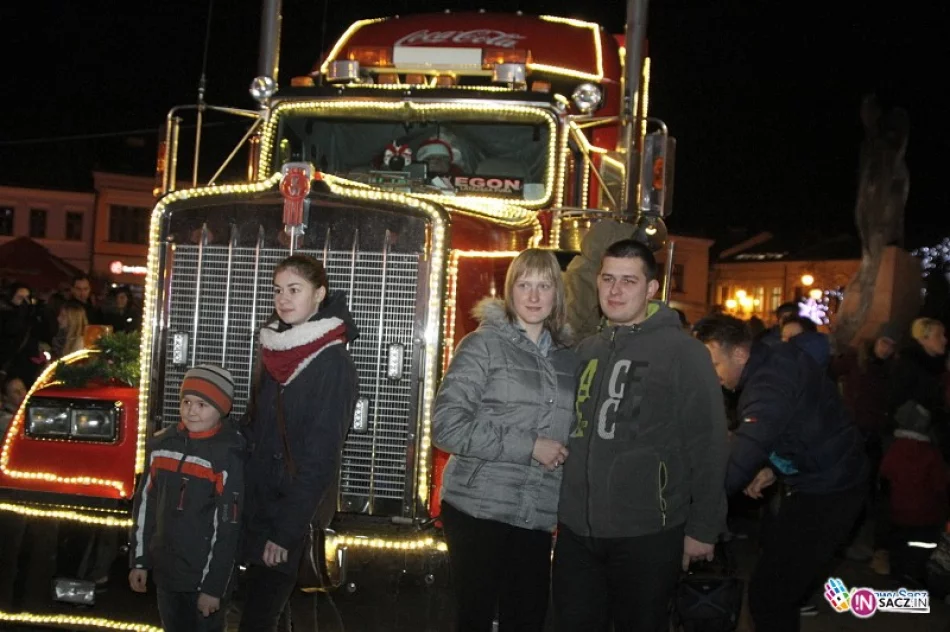 Ciężarówka Coca-Coli na sądeckim Rynku - zdjęcie 4