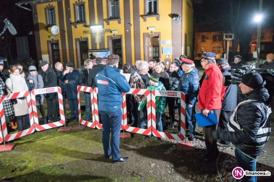 'To jest temat' o linii kolejowej nr 104 w Mszanie Dolnej (TVP Info) - zdjęcie 4