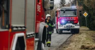 Samochód wypadł z jezdni i dachował w przydrożnym rowie - zdjęcie 2